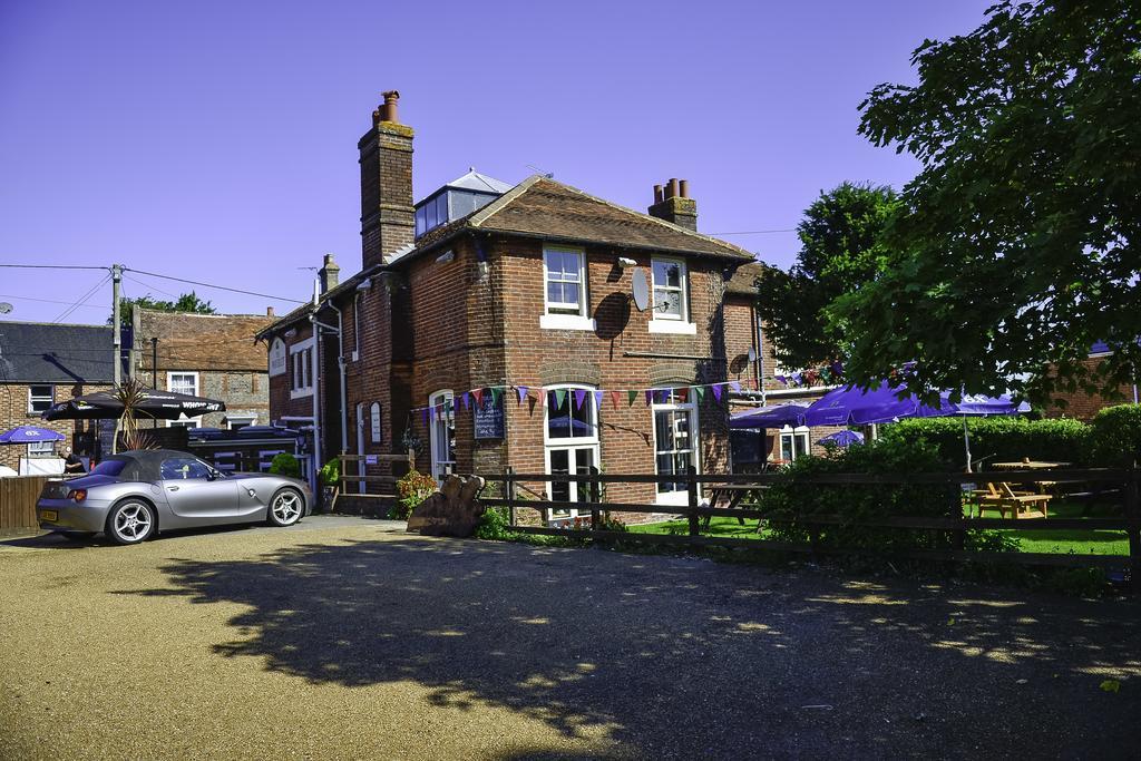 Waverley Inn Ньюпорт Экстерьер фото